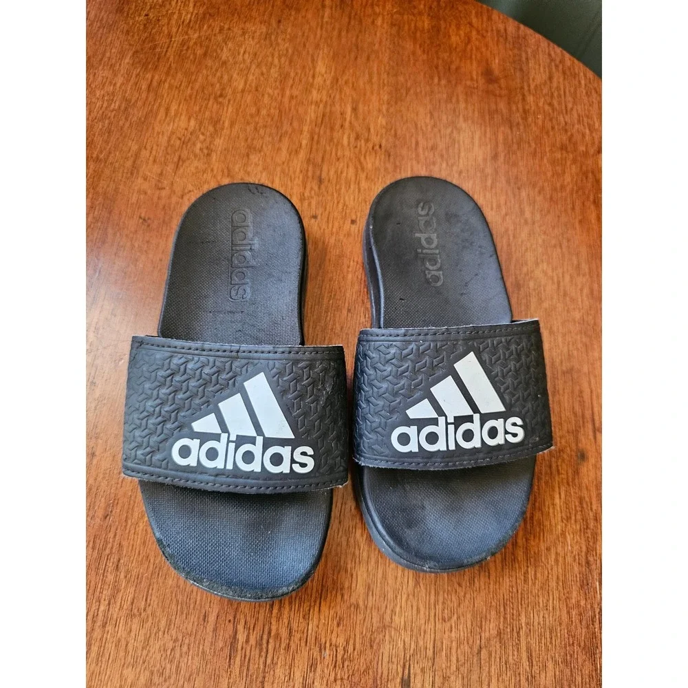 Adidas Kids Adilette Shower Slides Black White B27894 youth toddler Size 10